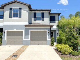 5155 Forum Blvd in Holiday, FL - Building Photo