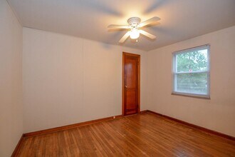 207 E 14th St in Bloomington, IN - Building Photo - Building Photo