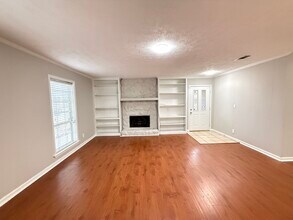 576 Shady Grove Dr in Montgomery, AL - Building Photo - Building Photo