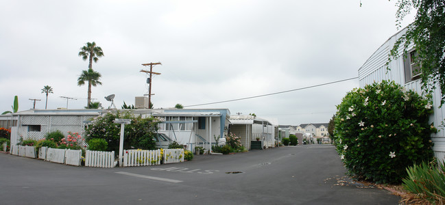 19120 Nordhoff St in Northridge, CA - Building Photo - Building Photo