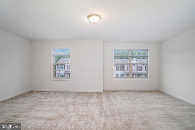 6383 Creekbend Dr in Mechanicsburg, PA - Building Photo - Building Photo