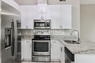 12320 Cloverstone Dr in Tampa, FL - Foto de edificio - Building Photo