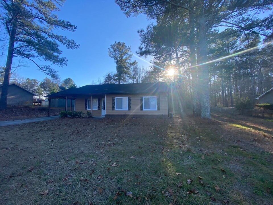 2811 Pope Rd in Douglasville, GA - Building Photo