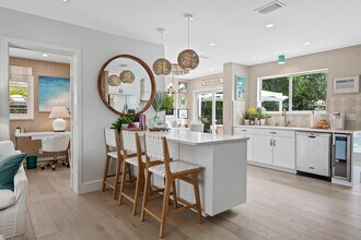 337 Orange Way in West Palm Beach, FL - Building Photo - Building Photo