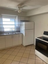 1201 S 19th Ave in Hollywood, FL - Building Photo - Building Photo