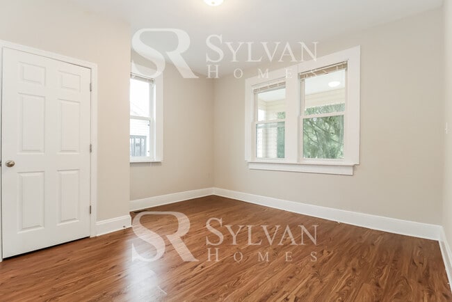 2807 Linganore Ave in Parkville, MD - Foto de edificio - Building Photo