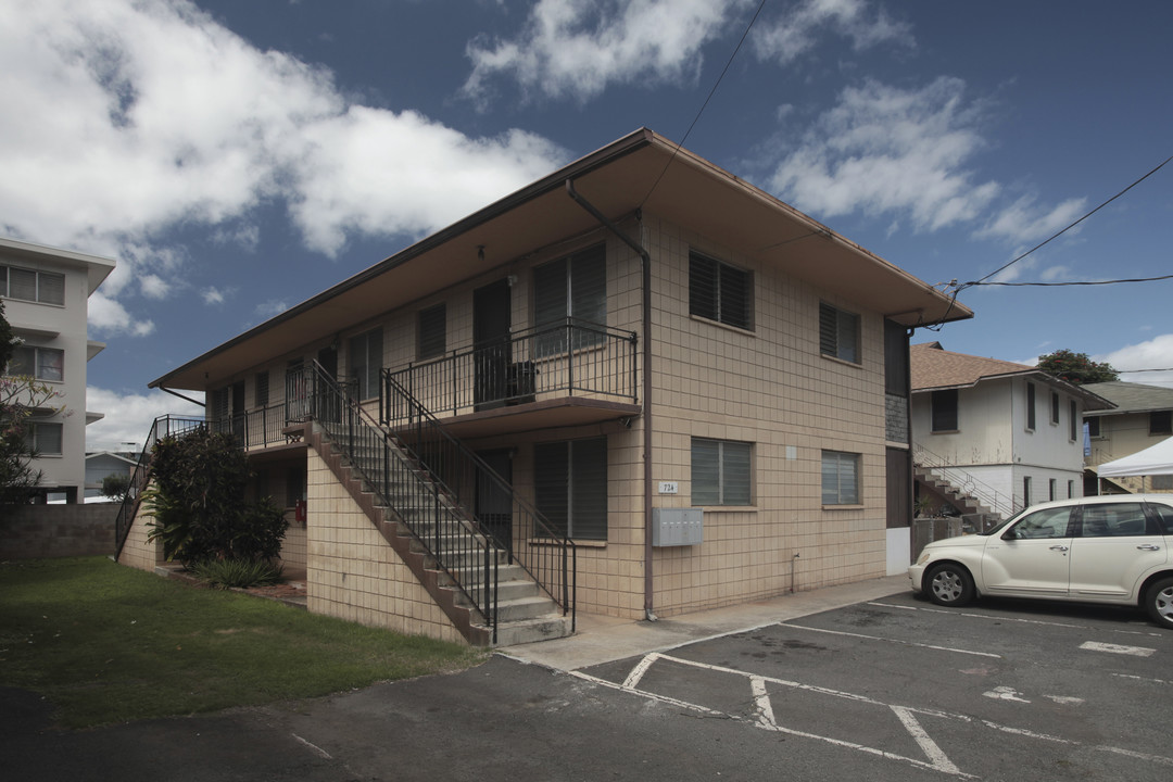 724 Laau St in Honolulu, HI - Building Photo