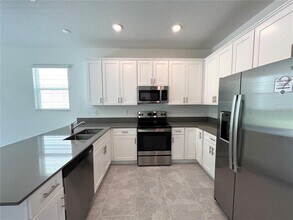 7564 Stone Crk Trl in Kissimmee, FL - Building Photo - Building Photo