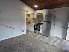 105 Engle Dr in Mossyrock, WA - Building Photo - Building Photo