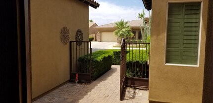 3963 E Elmwood Pl in Chandler, AZ - Foto de edificio - Building Photo