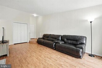 20315 Beaconfield Terrace in Germantown, MD - Building Photo - Building Photo
