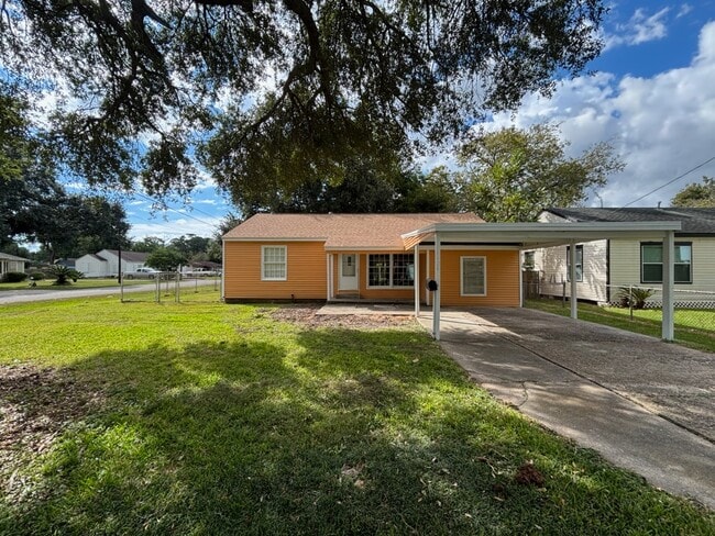 property at 1104 Margot St