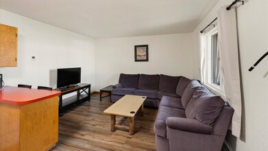 1022 9th St W in Columbia Falls, MT - Building Photo - Building Photo