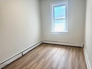 143 Jericho Tpke in Mineola, NY - Building Photo - Building Photo