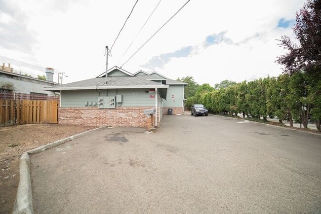 3419 SE 85th Ave in Portland, OR - Building Photo - Building Photo