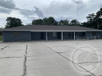 property at 907 Center Ave