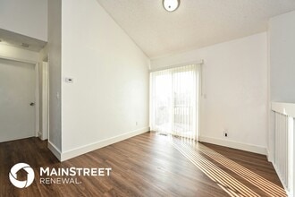 17476 E Plateau Dr in Aurora, CO - Foto de edificio - Building Photo