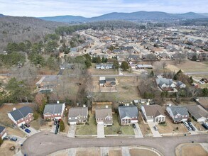 4807 Creston Ct SE in Owens Cross Roads, AL - Building Photo - Building Photo