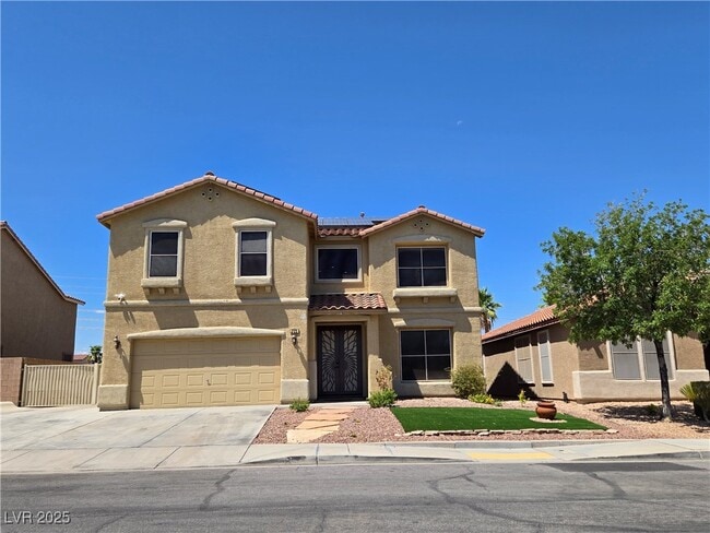 221 Palmarosa St in Henderson, NV - Building Photo - Building Photo