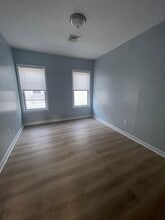 9 Townsend St, Unit 3 in Worcester, MA - Foto de edificio - Building Photo