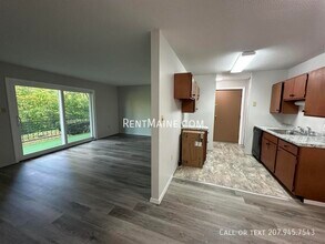 33 Longrale Park in Bangor, ME - Building Photo - Building Photo