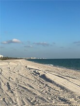 265 Barefoot Beach Blvd in Bonita Springs, FL - Foto de edificio - Building Photo