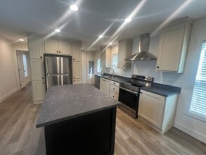 1145 French Rd in Wilmington, NC - Building Photo - Building Photo