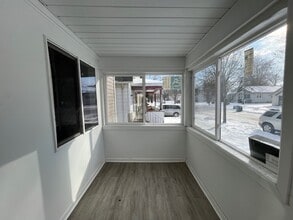 934 W Garfield Ave in Elkhart, IN - Building Photo - Building Photo