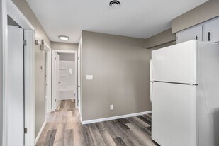 108 Irene St in Neenah, WI - Building Photo