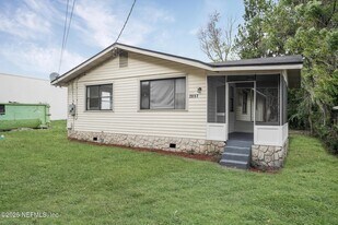 2057 Blair St in Jacksonville, FL - Building Photo