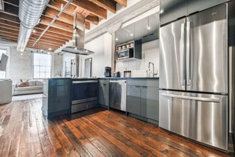 315 Girod St in New Orleans, LA - Foto de edificio - Building Photo