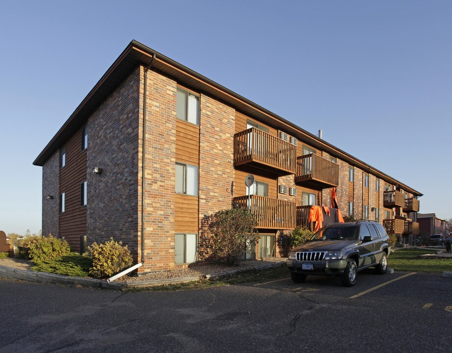 Hunters Ridge in Sauk Rapids, MN - Foto de edificio