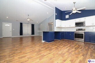 106 Ethan Ct in Vine Grove, KY - Building Photo - Building Photo