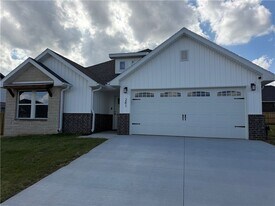 241 Ryker Rdg in Centerton, AR - Building Photo