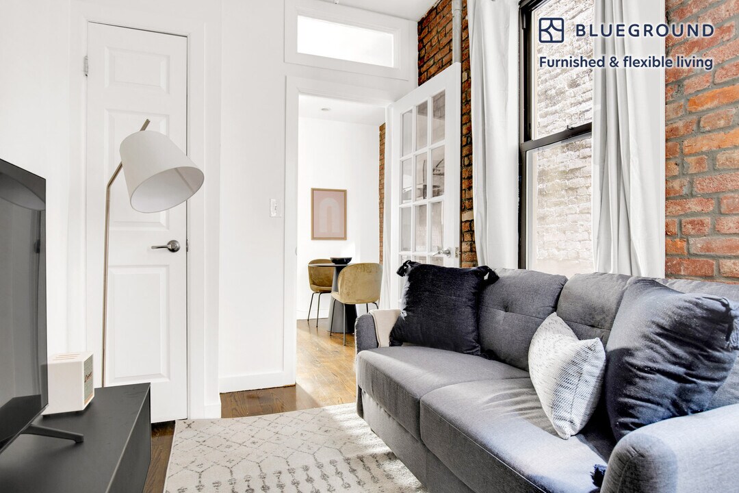 104 Forsyth St-Unit -FL3-ID870 in New York, NY - Building Photo