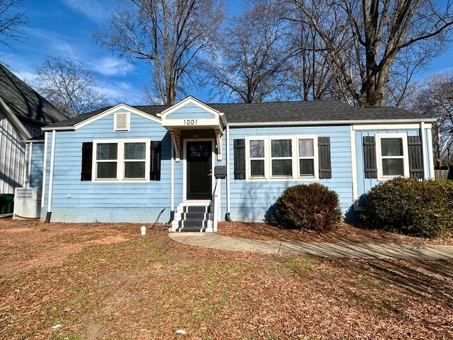 property at 1001 Lunsford Pl