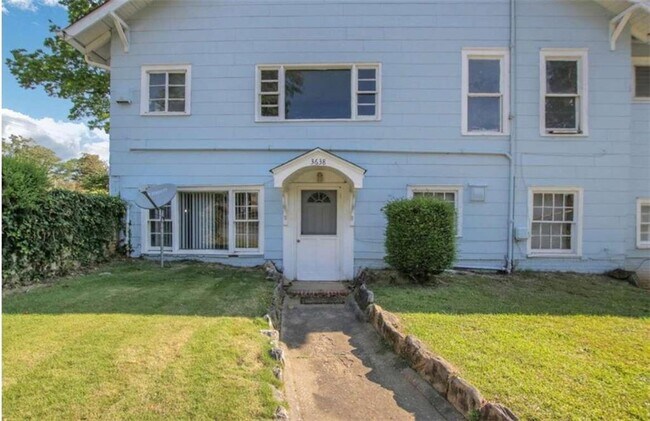 3638 E Main St photo'