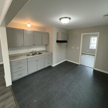 2363 Shasta Ave in Memphis, TN - Building Photo - Building Photo