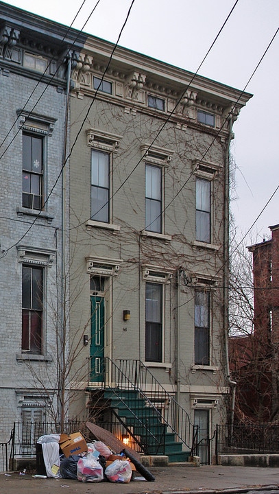 541 W McMicken Ave in Cincinnati, OH - Building Photo