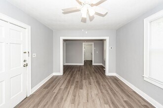 2620 Woodlawn Ave in North Charleston, SC - Building Photo - Building Photo