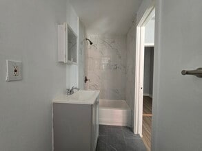 25 Whittier St in Bridgeport, CT - Building Photo - Building Photo