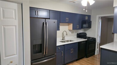 9737 Groundhog Dr in Bon Air, VA - Building Photo - Building Photo