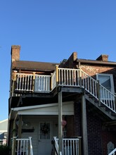 8394 W Main St, Unit 2 in Marshall, VA - Foto de edificio - Building Photo