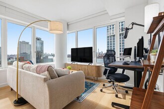 4-75-75 48th Ave in Queens, NY - Building Photo - Building Photo