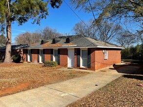 528 Lawndale Ln in Montgomery, AL - Building Photo - Building Photo