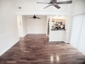 2905 Antique Oaks Cir in Winter Park, FL - Building Photo