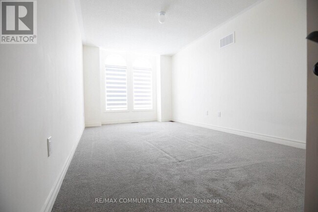 1197 Kettering Dr in Oshawa, ON - Building Photo - Building Photo