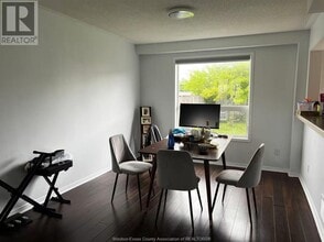 1010 Silverdale Dr in Windsor, ON - Building Photo - Building Photo