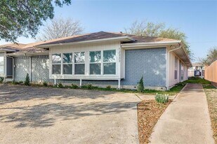 12333 Ferris Creek Ln in Dallas, TX - Building Photo