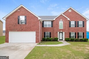 7144 Caspian Dr in Fairburn, GA - Building Photo
